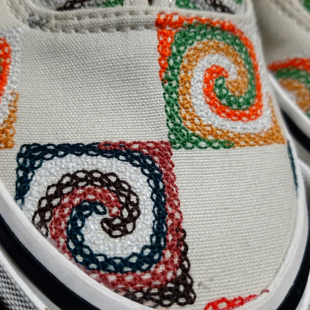 Vans Granny Check Authentic 44 DX Skate Shoes Sneakers White VN0A7Q5CWHT - Picture 2 of 11